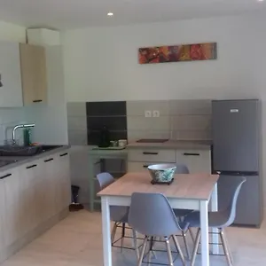 Hébergement de vacances 4 Personnes Au Calme Et Confort, Saint-Vallier (Drome)