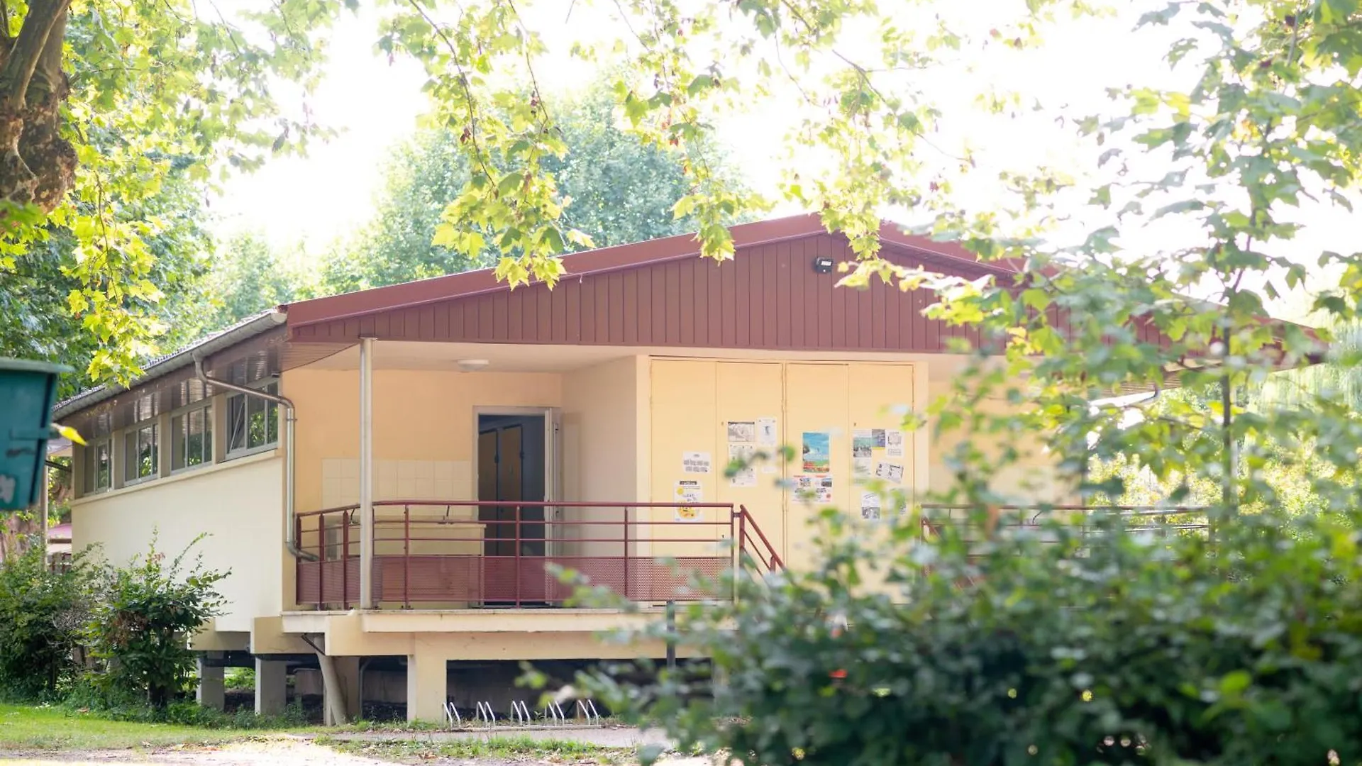 Camping De Thoissey ***